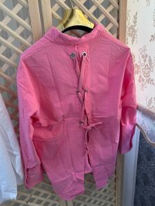 pembe gömlek