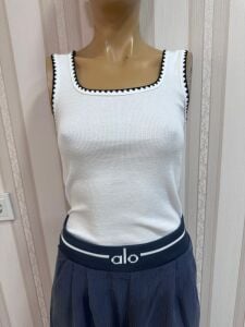 BEYAZ KALIN ASKILI STANDART BLUZ