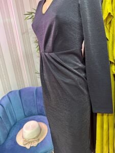 siyah pırıltılı elbise