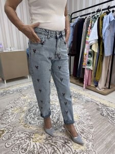 Çiçekli mavi jean