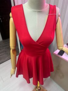 kırmızı mini elbise