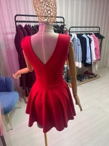 kırmızı mini elbise