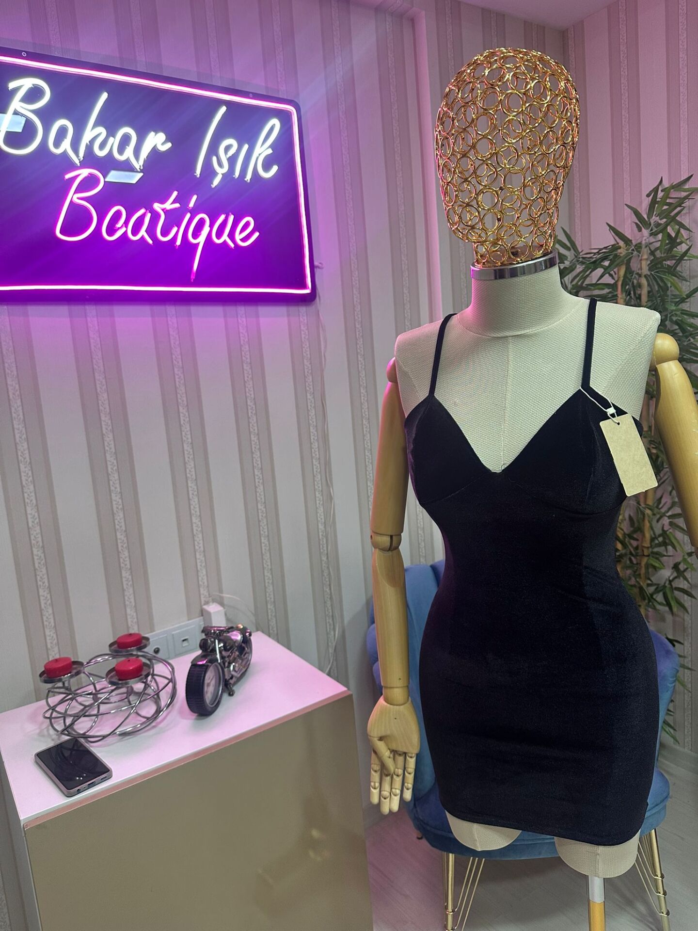 siyah kadife mini elbise