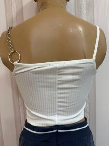 beyaz zincir detaylı crop