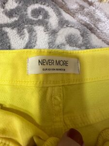 marka sarı mini şort