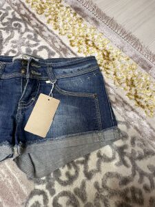 marka mavi mini şort