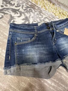 marka mavi mini şort