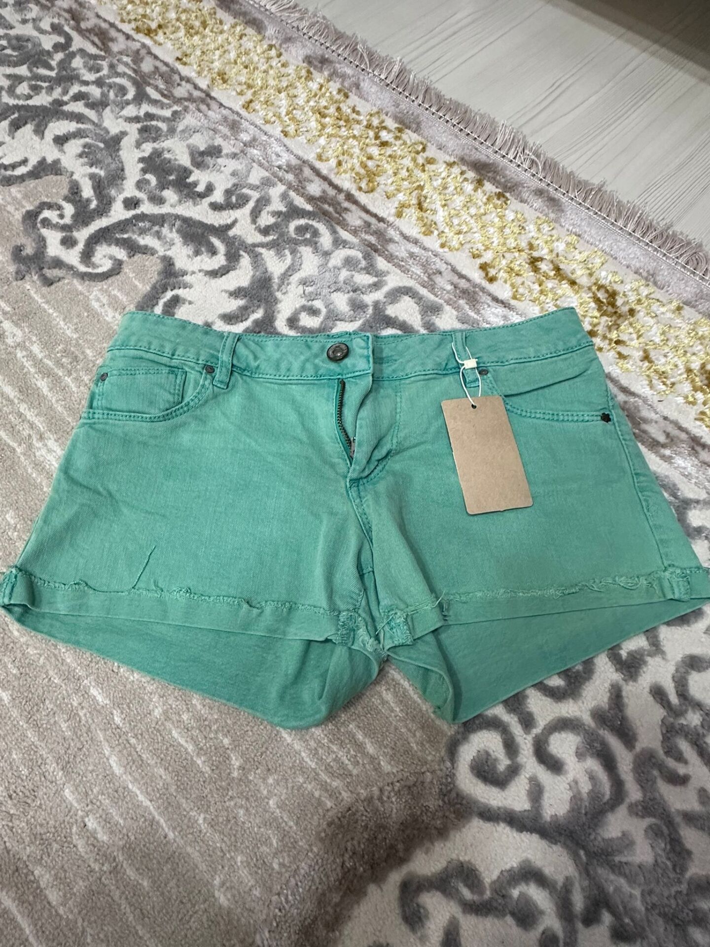 marka yeşil mini şort
