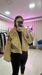PELUŞ YAKA MONT CAMEL BEJ