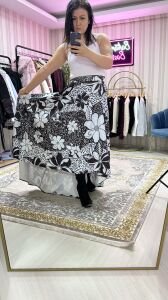 Arkası uzun tasarım etek