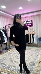 Omuz detaylı triko elbise