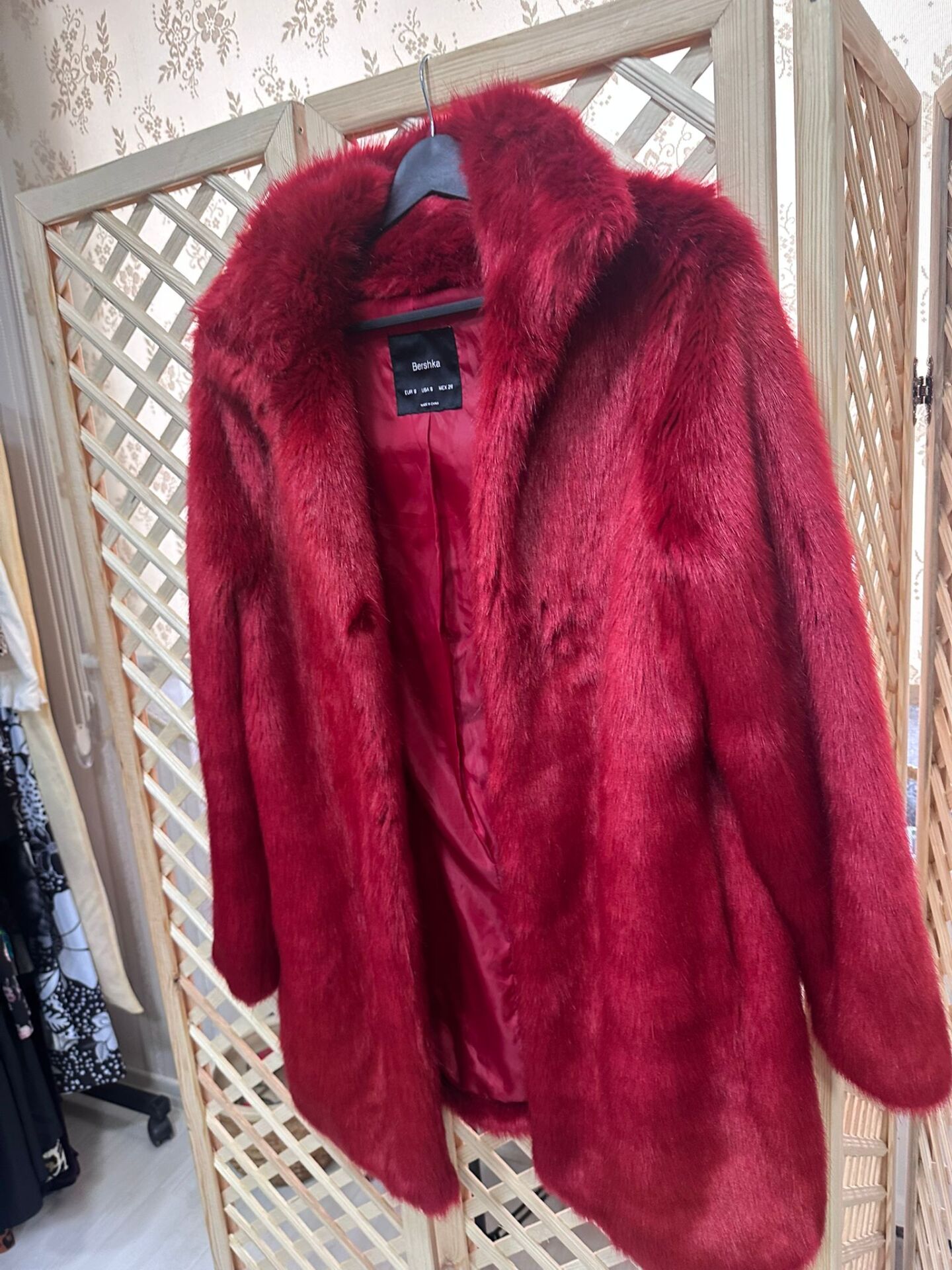 KIRMIZI ORTA BOY KÜRK MARKA