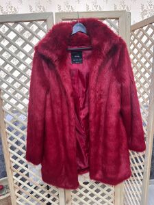 KIRMIZI ORTA BOY KÜRK MARKA